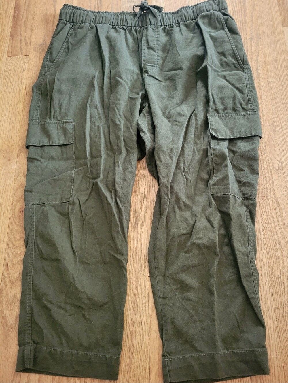 Women's Green Cargo Pants - Relaxed Fit